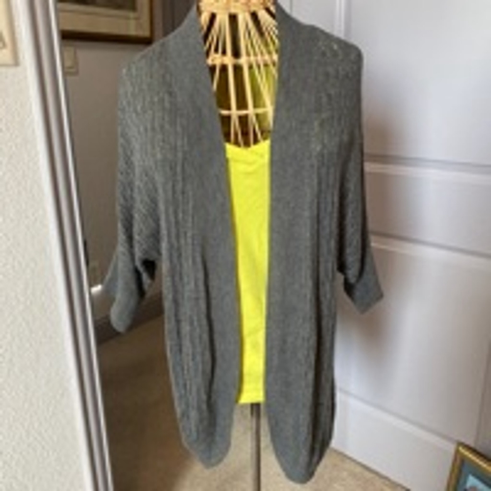 Women's Smart Set Cardigan Size L and Gray